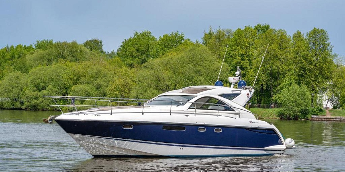 Аренда моторной яхты Fairline Targa 44 в Москве